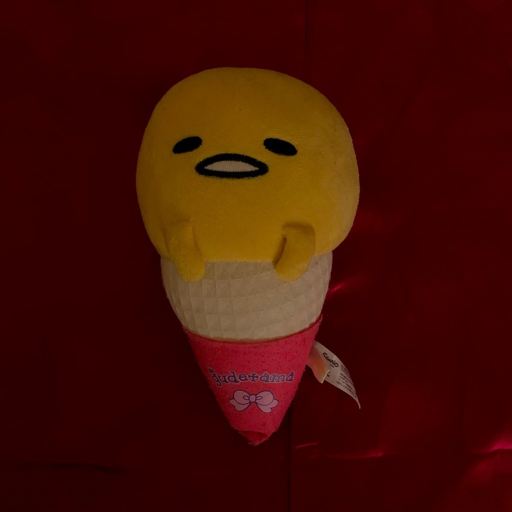 Vintage Gudetama ice cream cone plush🍦❤️